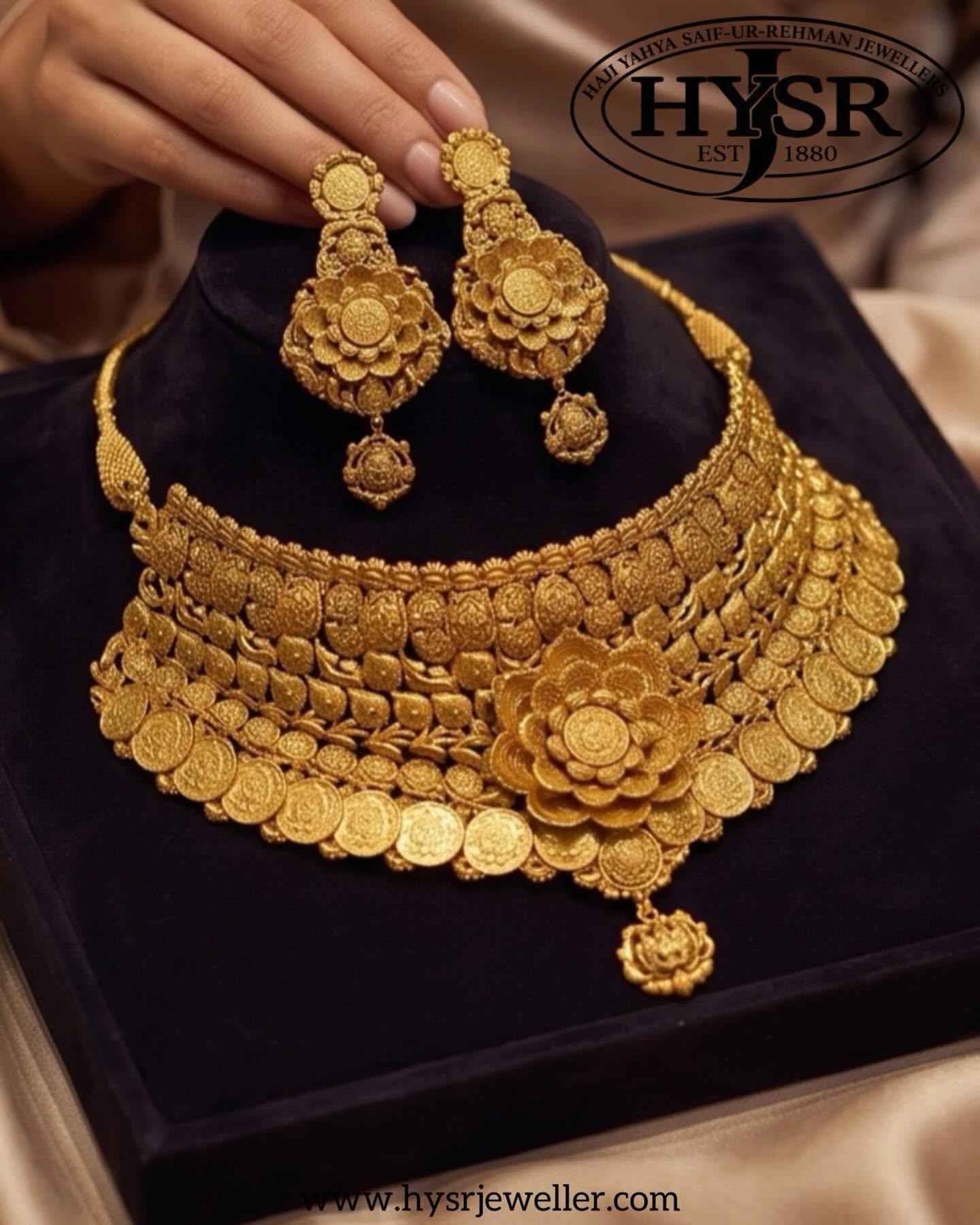 GOLD NECKLACE DESIGN